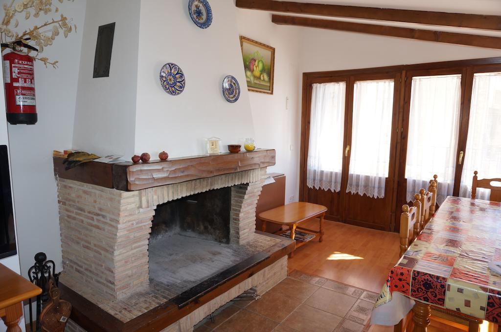 Casa Rural Os Arregueses Alquézar Екстериор снимка