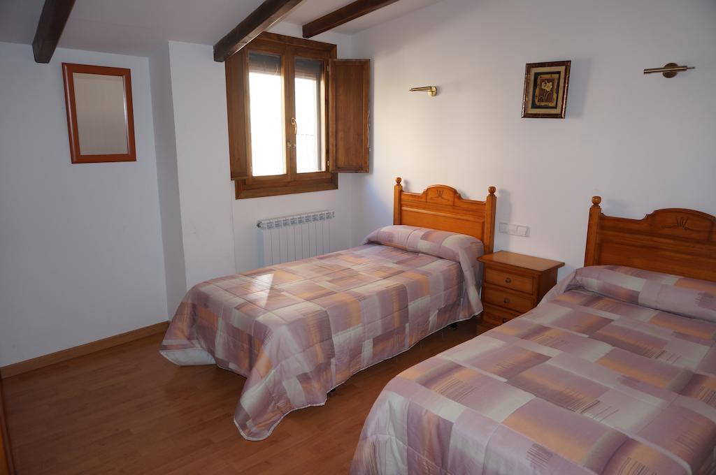 Casa Rural Os Arregueses Alquézar Екстериор снимка