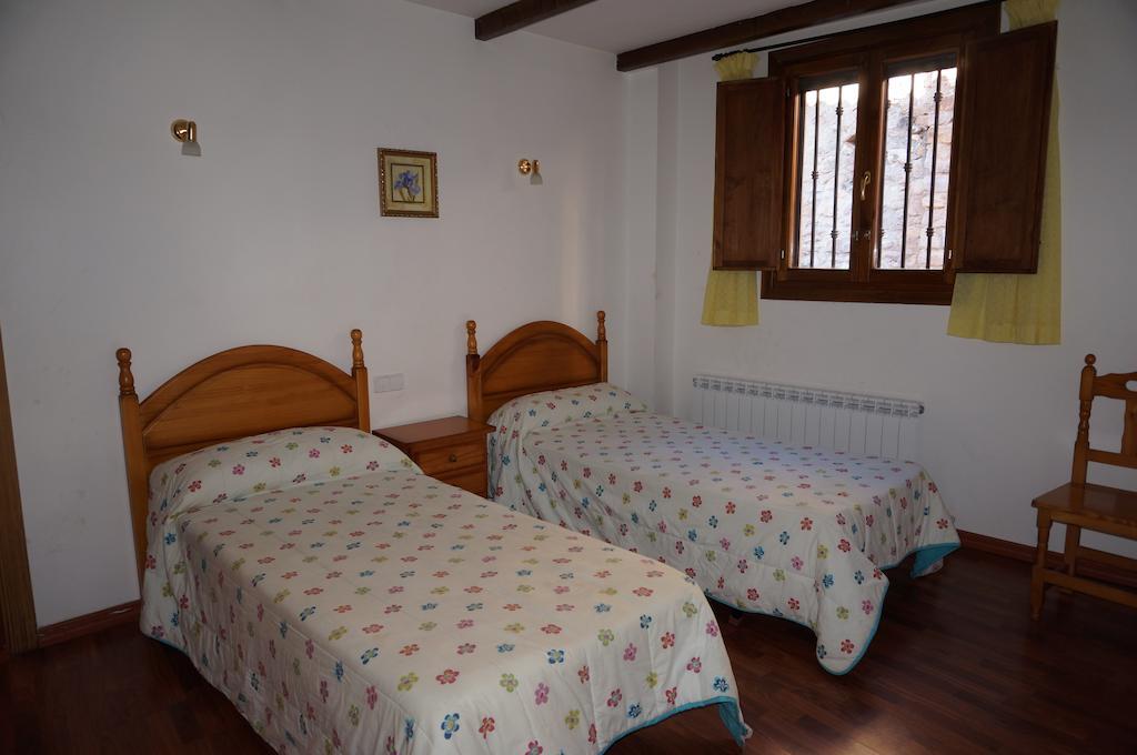 Casa Rural Os Arregueses Alquézar Екстериор снимка