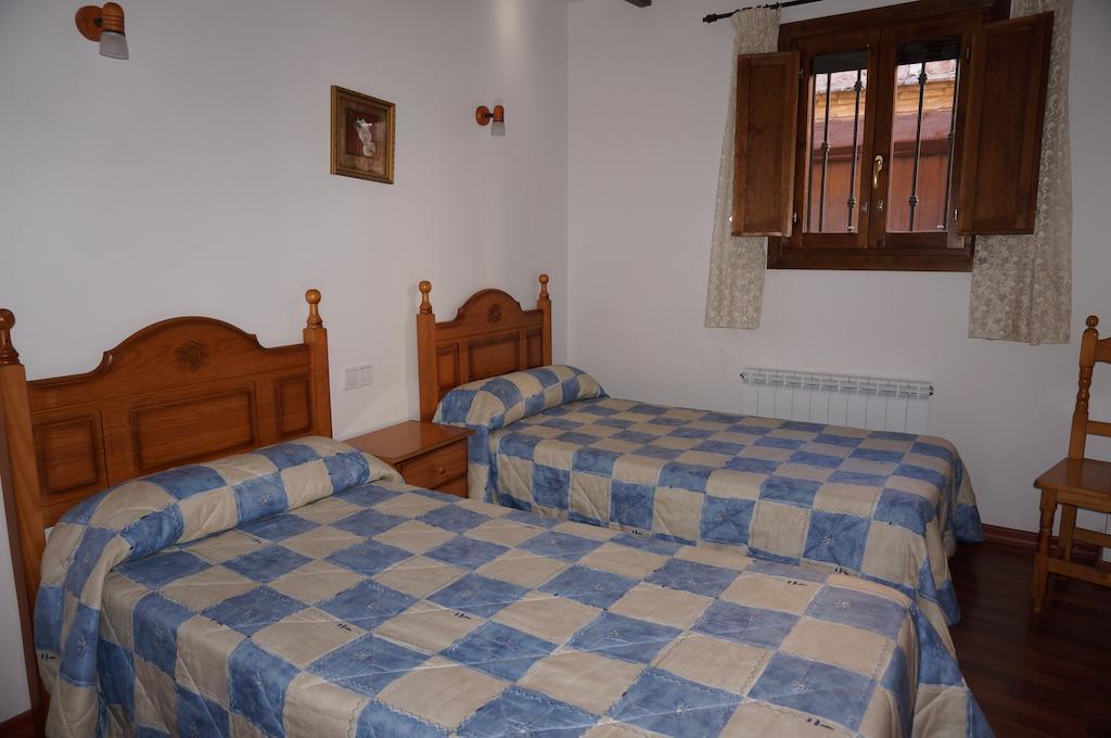Casa Rural Os Arregueses Alquézar Екстериор снимка