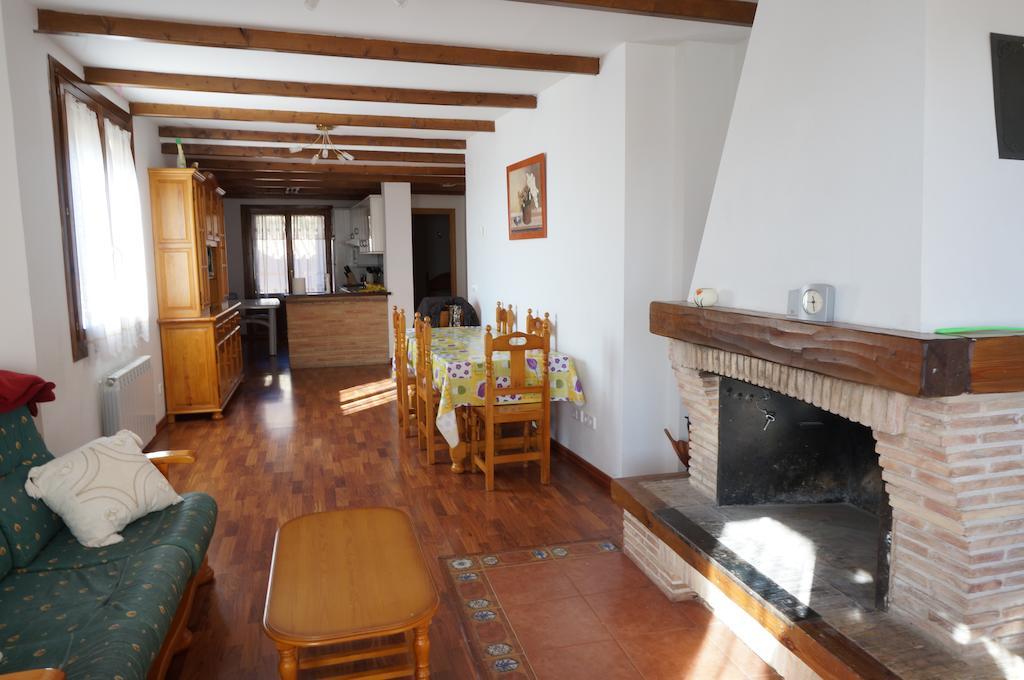 Casa Rural Os Arregueses Alquézar Екстериор снимка